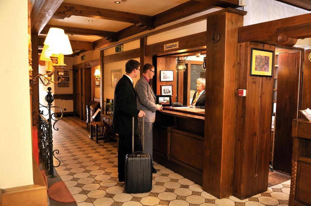 Hotel Restaurant Hoettche Dormagen Exterior photo